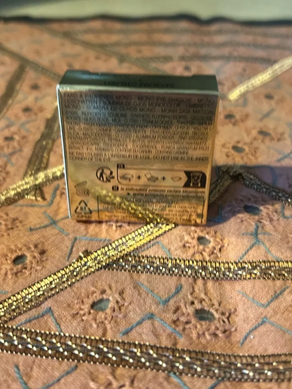 YSL Sequin Crush Eyeshadow in Confident Nude